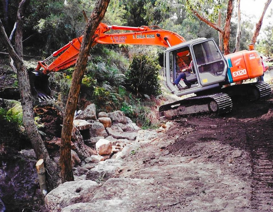 The proposed project attracted much initial comment and discussion. Melbourne Water, was supportive and in 1993 it was agreed that Stage 1 be constructed to demonstrate the method and assess the results following high flow rates from winter rains.